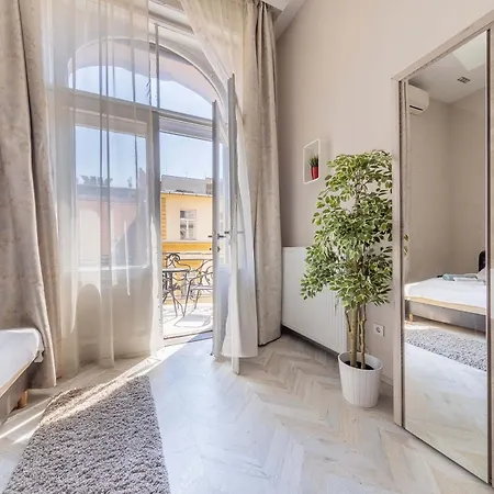 Apartman Eagle-eye Downtown By Souperapartments